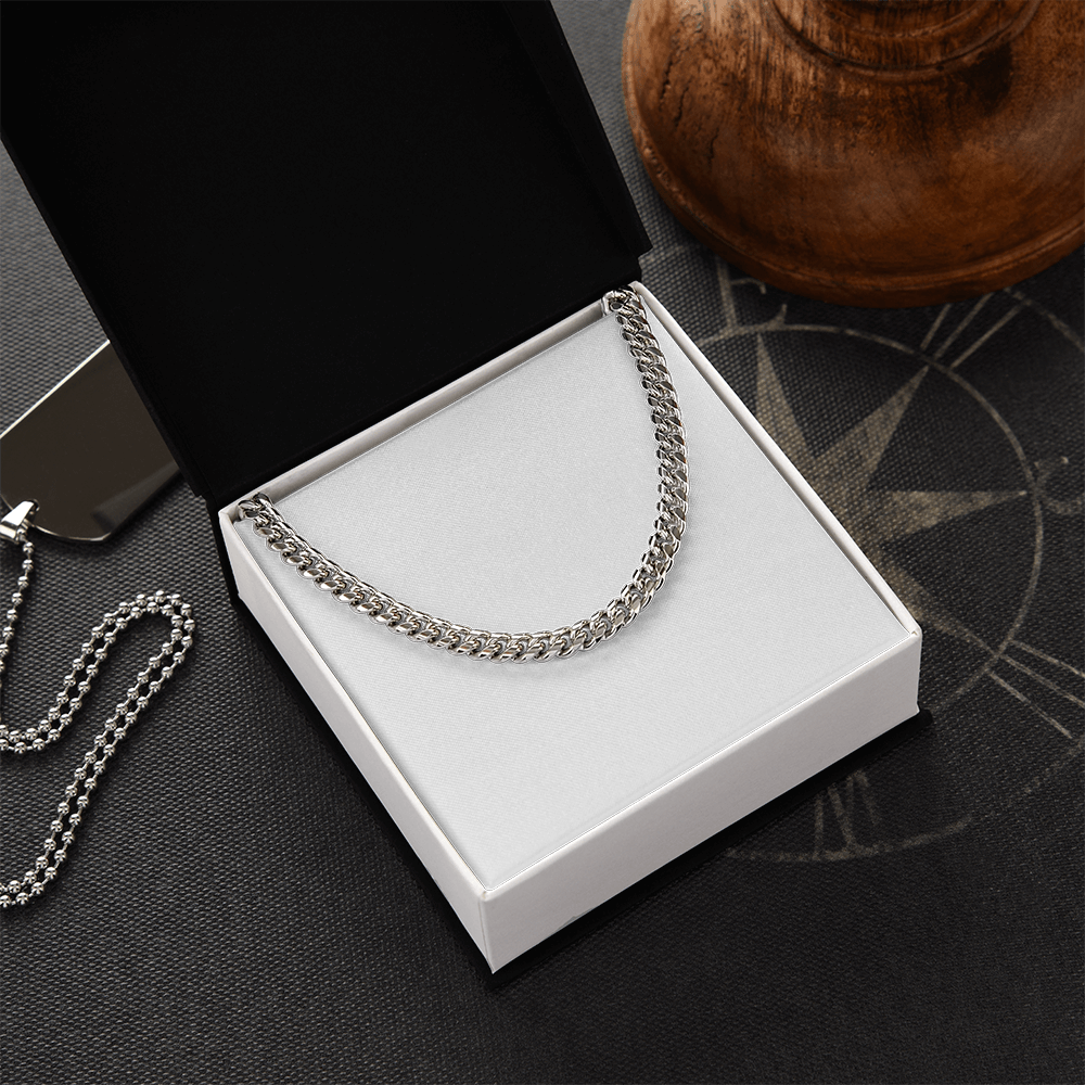 Silver-tone Cuban link chain necklace with chunky interlocking curb links